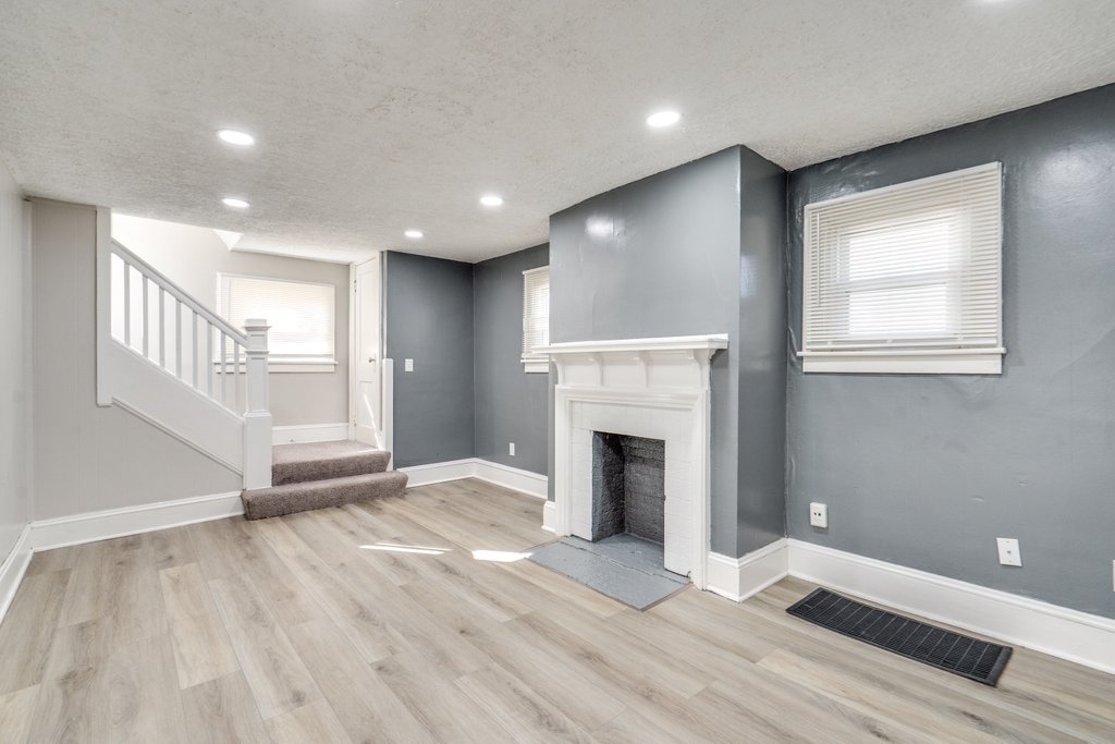 920 Bloomfield Avenue