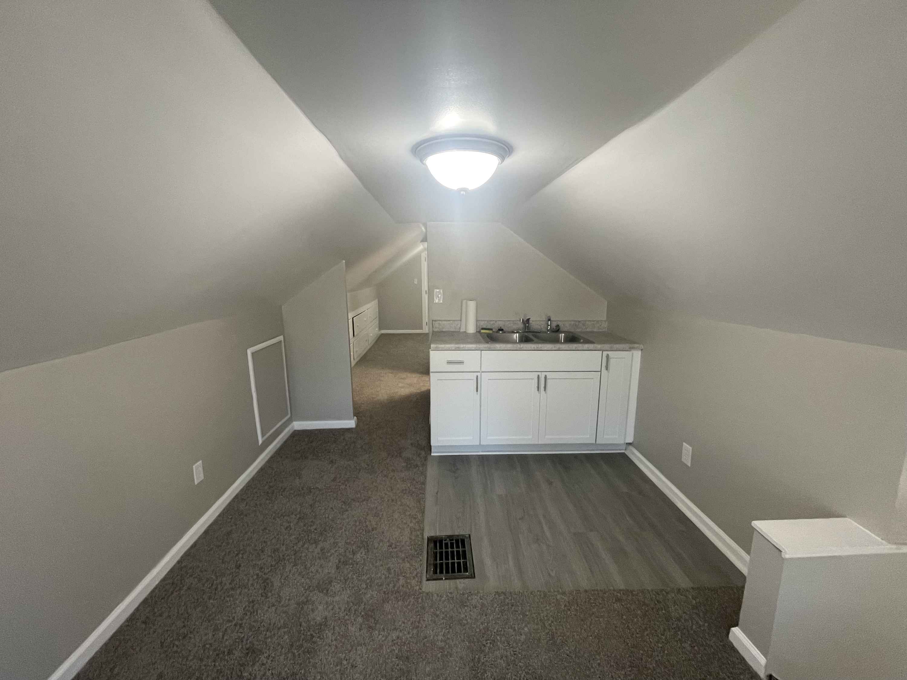578 Hoye Avenue - 3