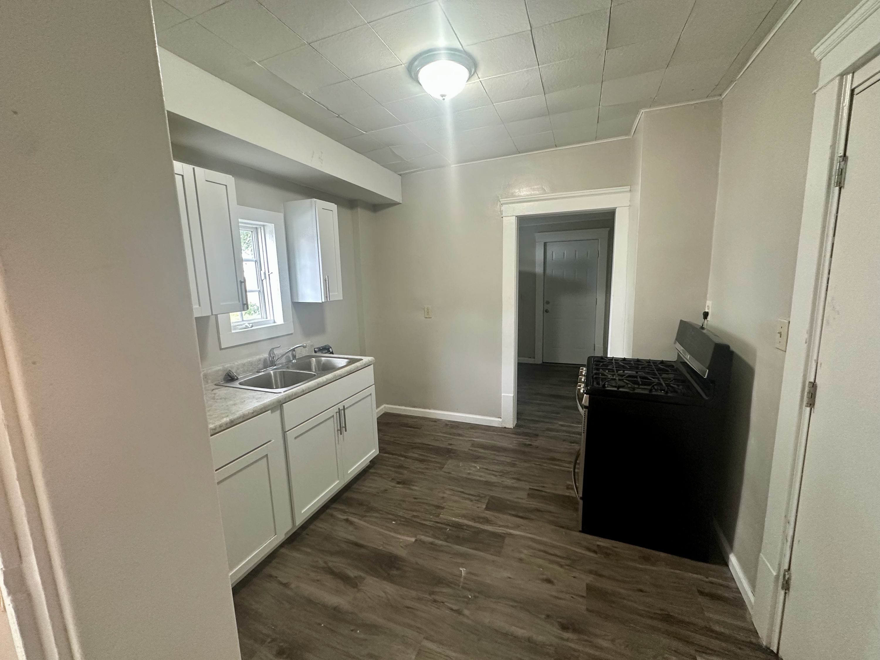 555 Lumiere Street - E